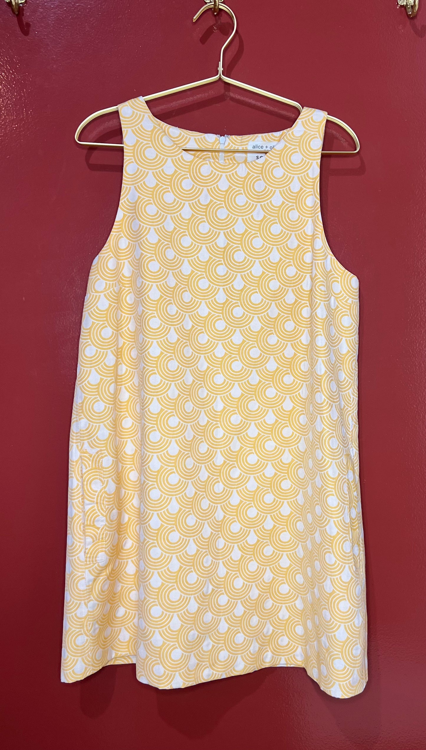 Alice + Olivia Scoop Cream/Yellow Dress L