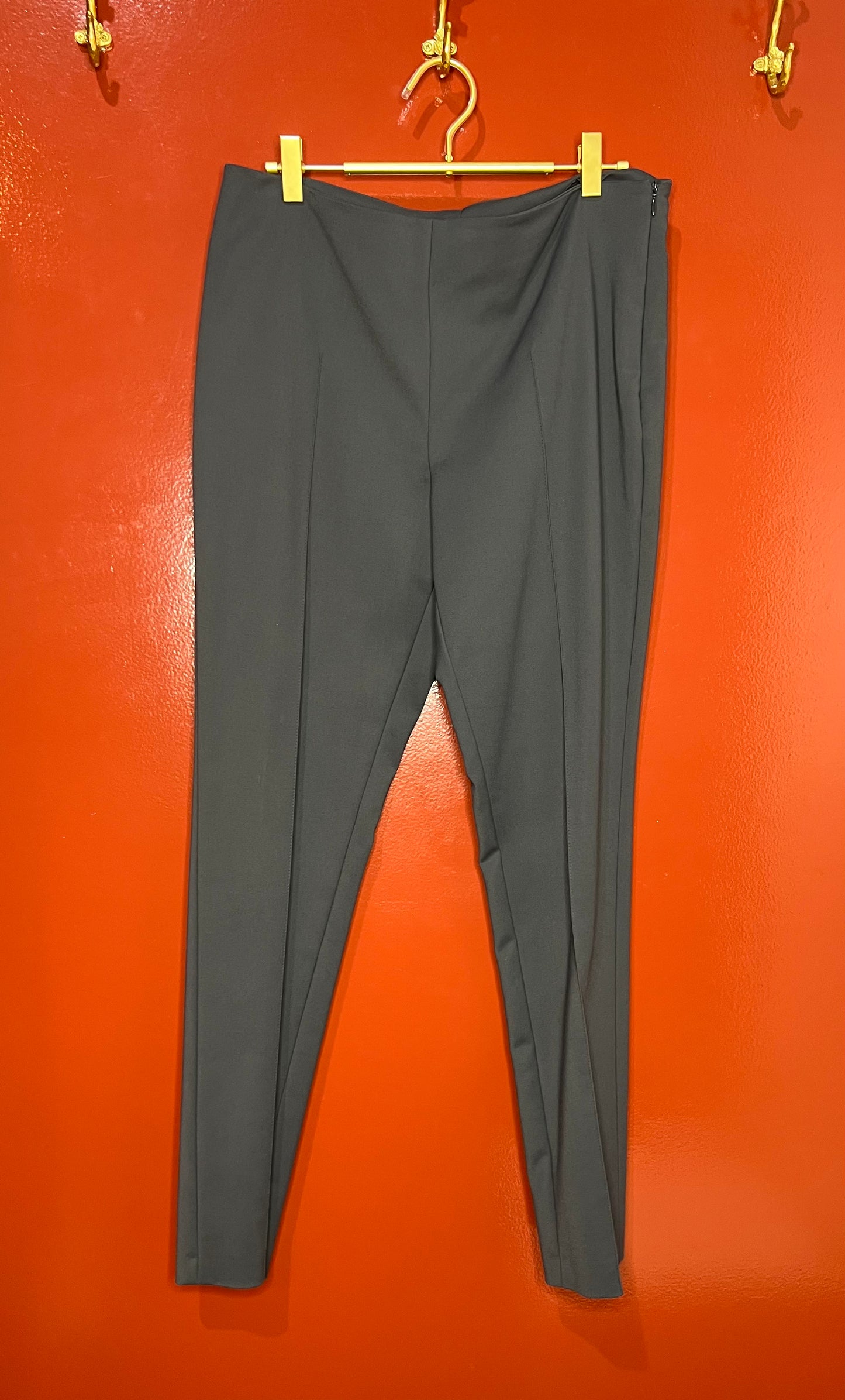 AKRIS Gray Trousers 10